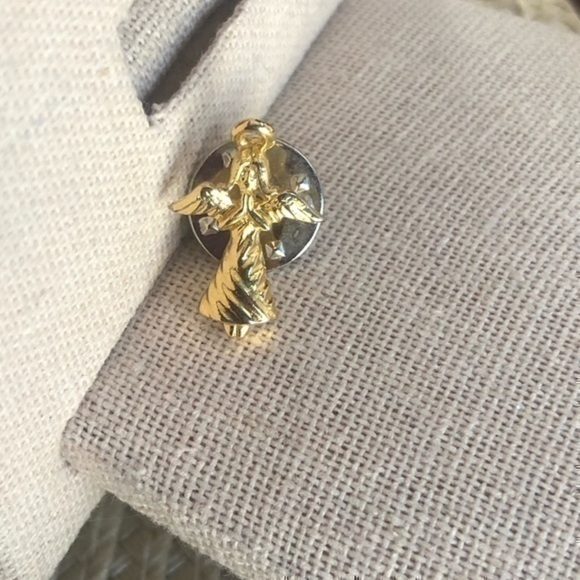 Vintage Angel Pin - Picture 1 of 2